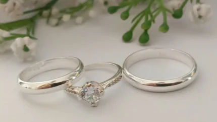 Trío de anillos de compromiso con circonia en plata italiana 925 Diseño elegante (2)