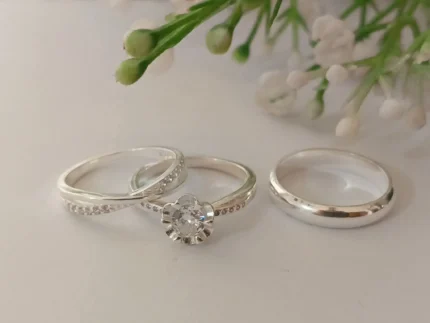 Trío de anillos de matrimonio con circonia en plata italiana 925 – Estilo exclusivo