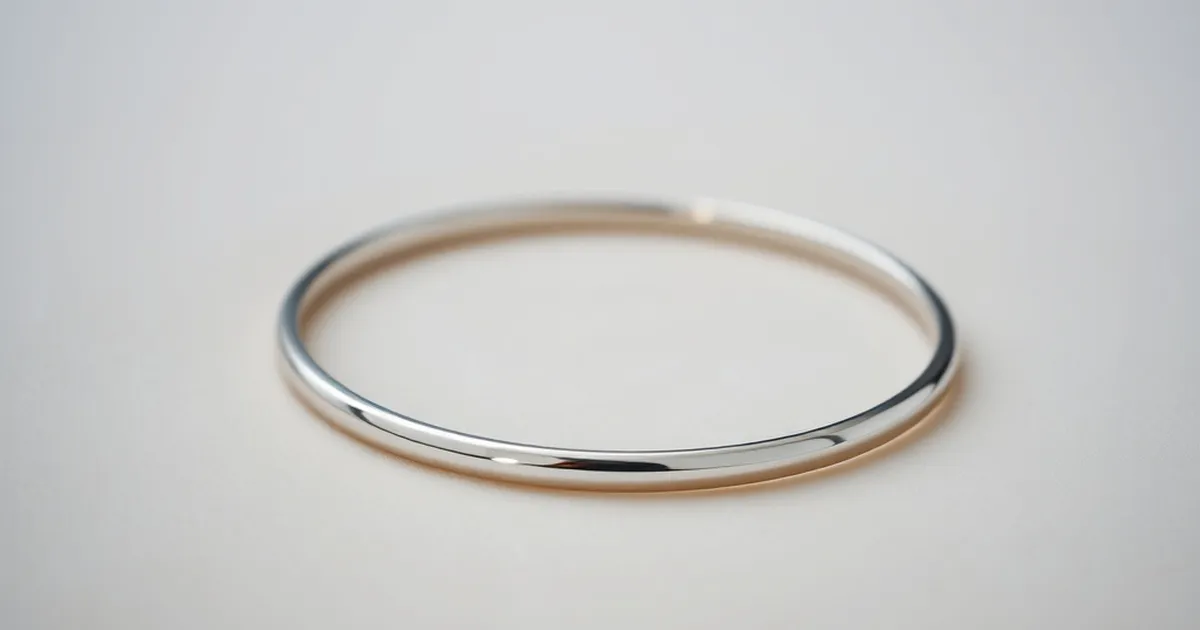 Imagen sobre Cómo Cuidar y Limpiar tus Pulseras de Plata: Consejos Prácticos