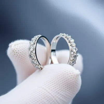 Imagen sobre Los 5 Mejores Estilos de Aretes de Plata para Cada Ocasión
